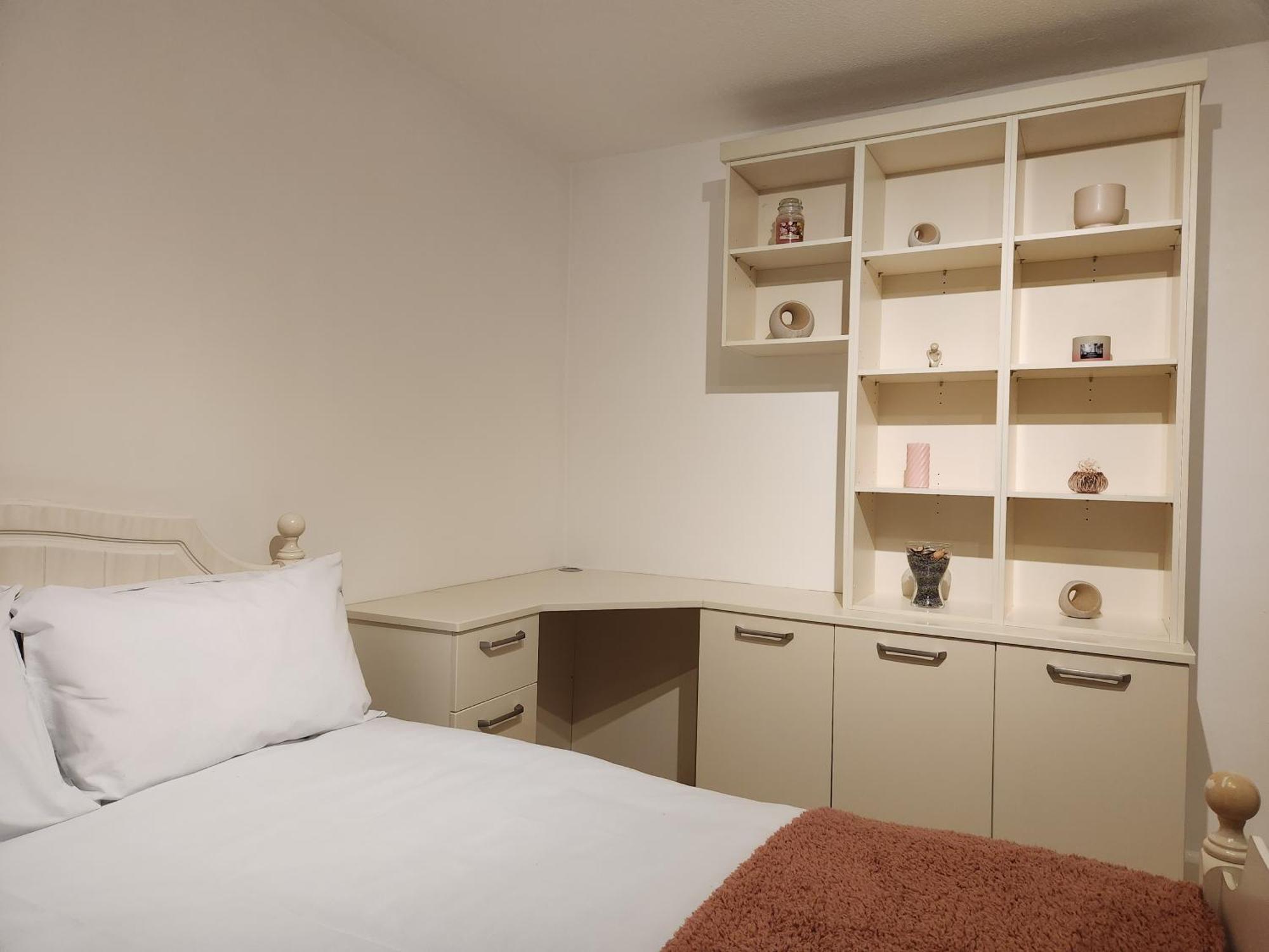 Elmdon House With 4 Spacious Bedrooms To Choose Birmingham Extérieur photo