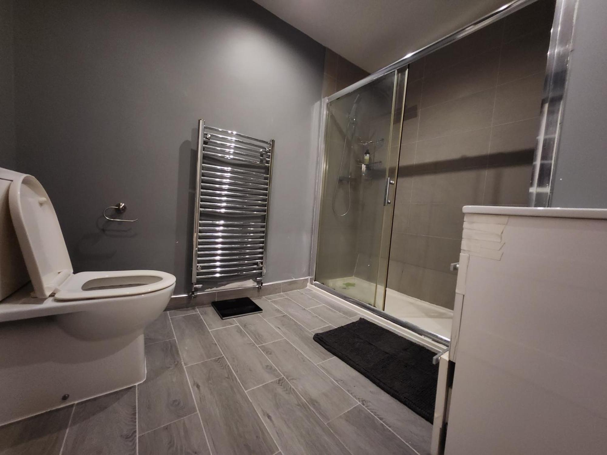 Elmdon House With 4 Spacious Bedrooms To Choose Birmingham Extérieur photo